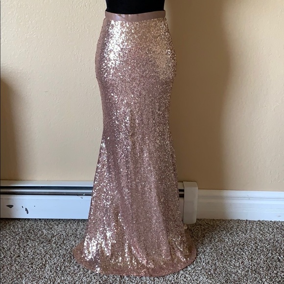 Revelry Mila Sequin Skirt in ROSE GOLD. Like new, worn once 🌸🥰 - Picture 6 of 11
